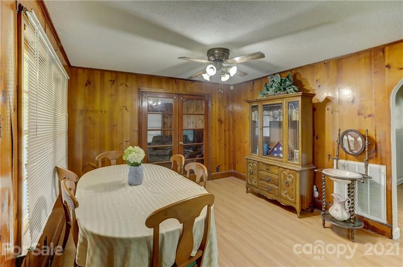 224 Carson Dr, Gastonia, NC 28052