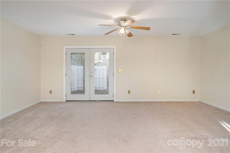 9607 Green Gable Ct, Charlotte, NC 28270