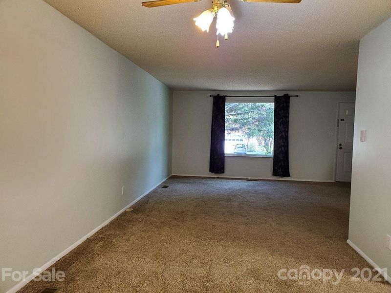 11533 Five Cedars Rd, Charlotte, NC 28226