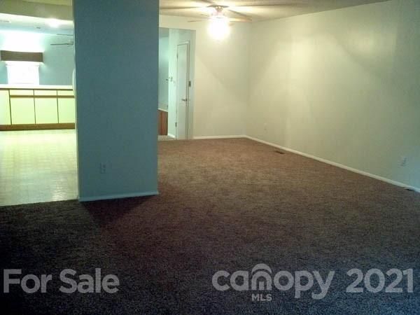 11533 Five Cedars Rd, Charlotte, NC 28226
