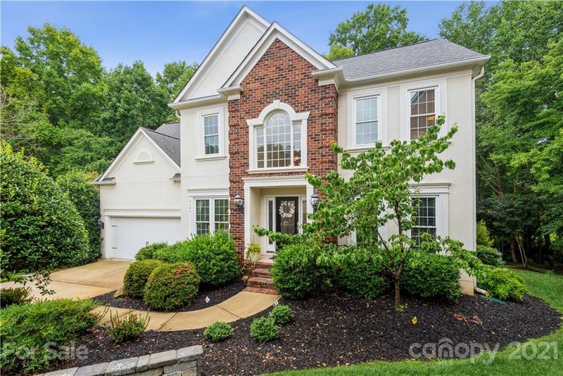 7200 Lucern Ct, Charlotte, NC 28277