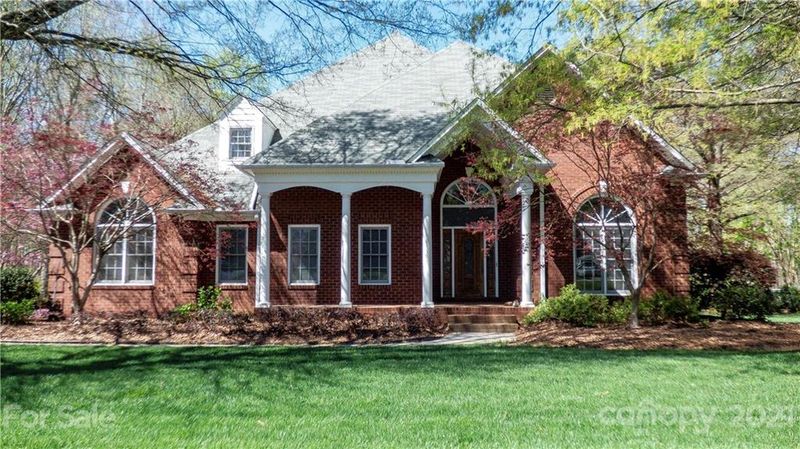 8401 Getalong Rd, Charlotte, NC 28213