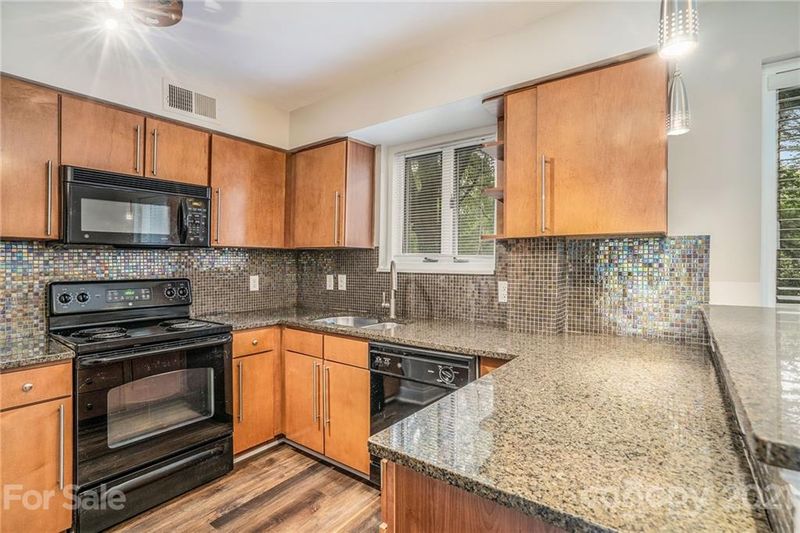 2429 Vail Ave #B9, Charlotte, NC 28207