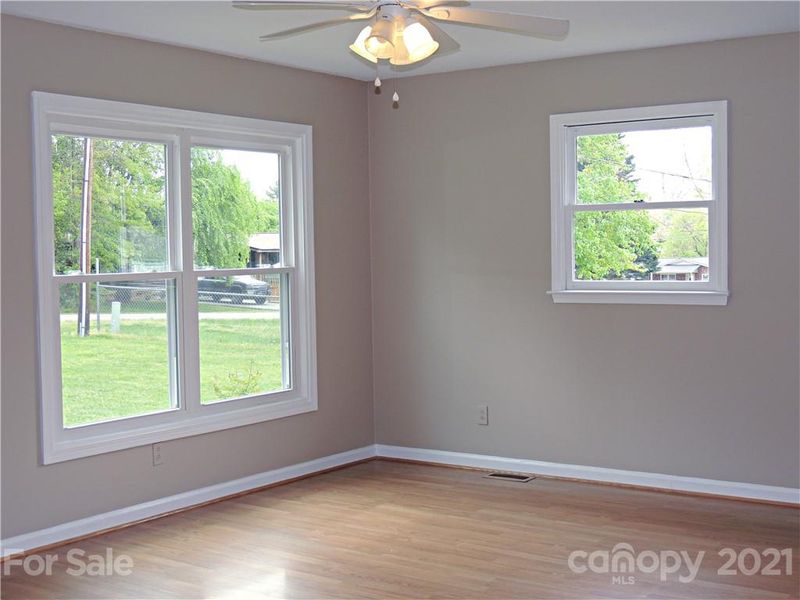 1855 Young Dr, Conover, NC 28613