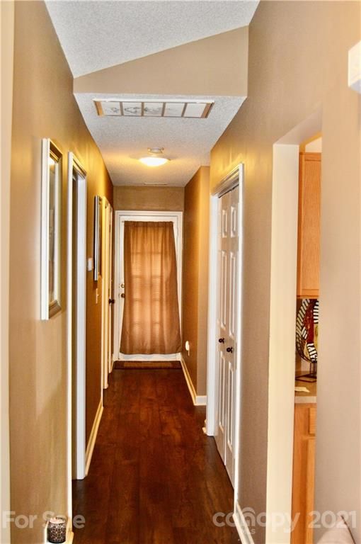 3920 Far West Dr, Charlotte, NC 28269