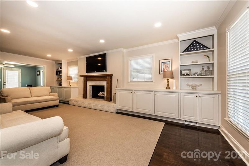7001 Old Forge Dr, Charlotte, NC 28226