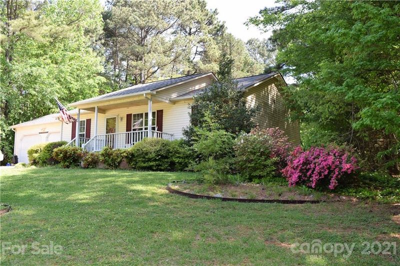 954 Cornelius Rd, Mooresville, NC 28117
