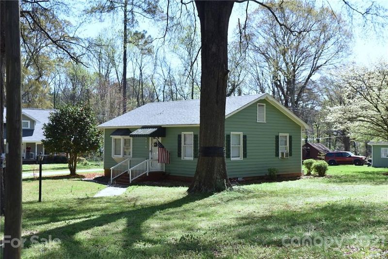 6214 Hunter Ave, Charlotte, NC 28262
