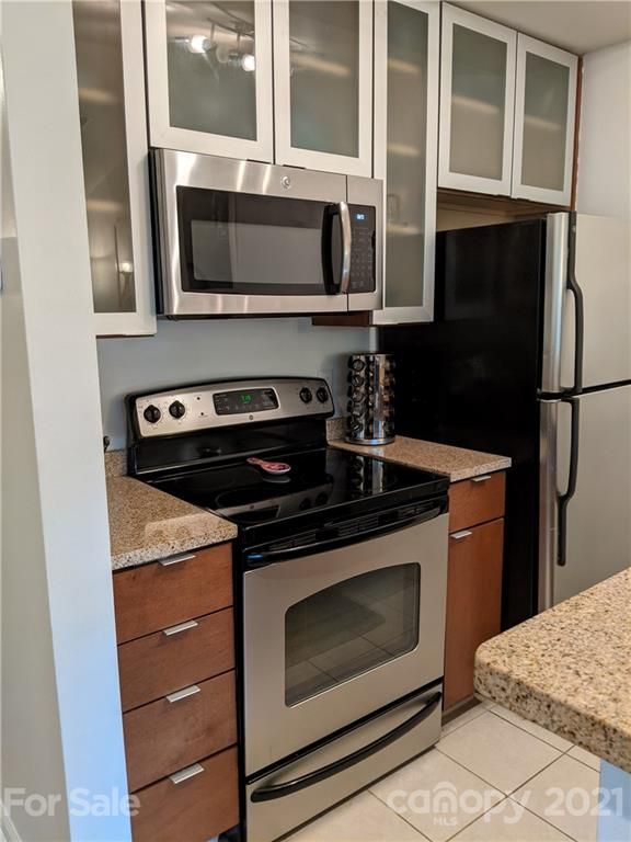 525 N Graham St #3E, Charlotte, NC 28202