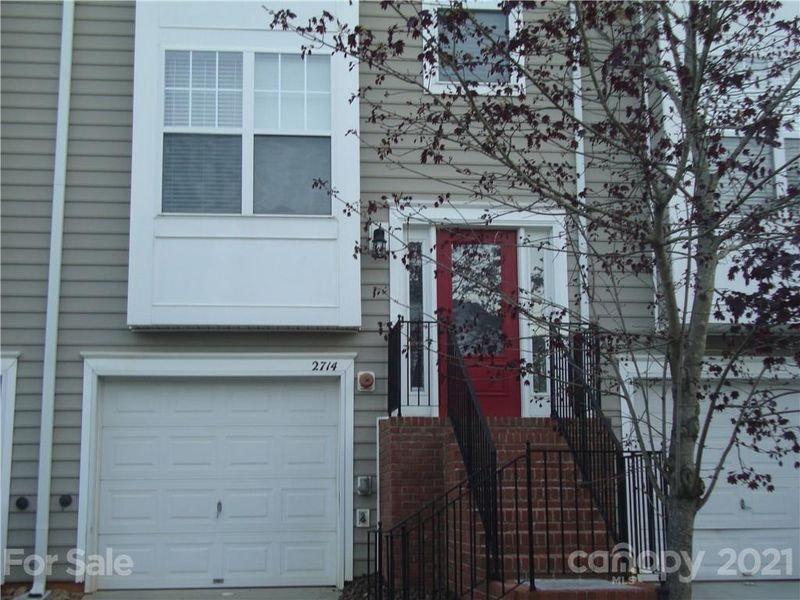 2714 Avalon Loop Rd, Charlotte, NC 28269