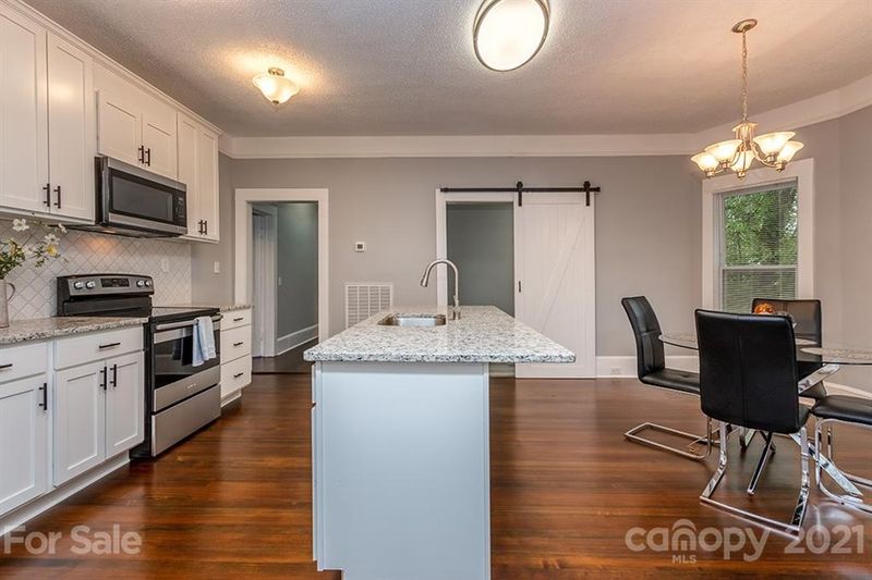 103 S York St, Lancaster, SC 29720