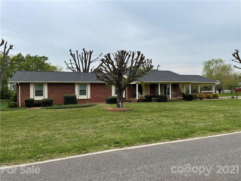 167 Whitesides Rd, Bessemer City, NC 28016