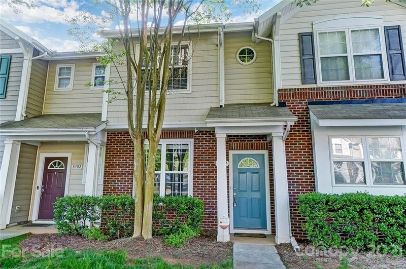 8242 Chaceview Ct, Charlotte, NC 28269