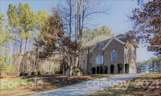 1476 Winged Foot Dr, Denver, NC 28037