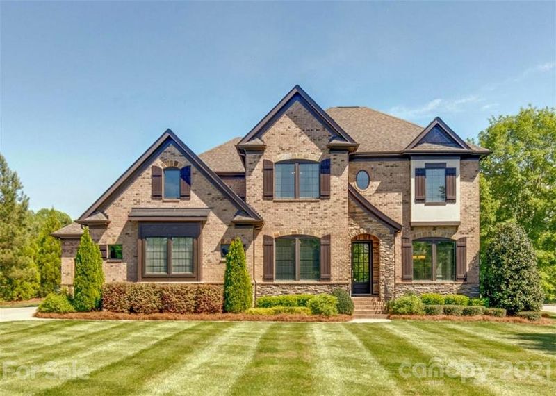1102 Veramonte Dr, Wesley Chapel, NC 28104