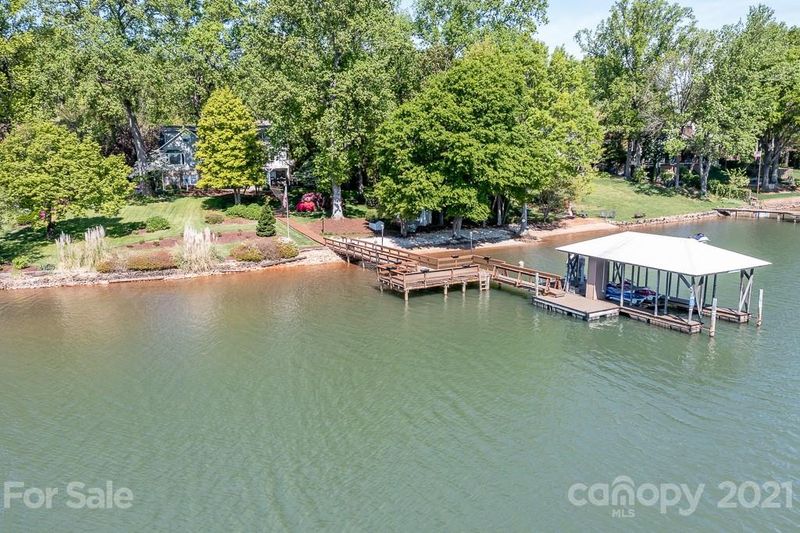 4308 Lake Shore Rd N, Denver, NC 28037