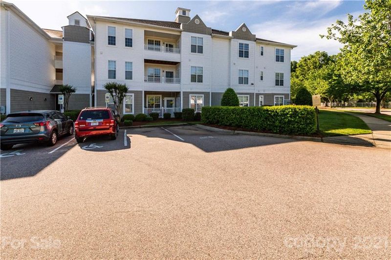 18711 Ruffner Dr #2H, Cornelius, NC 28031