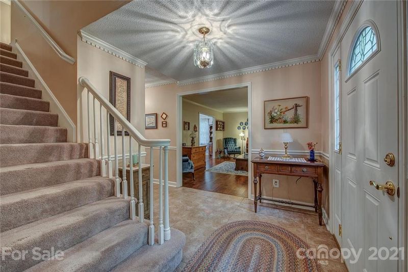 3704 Princeton Dr, Gastonia, NC 28056