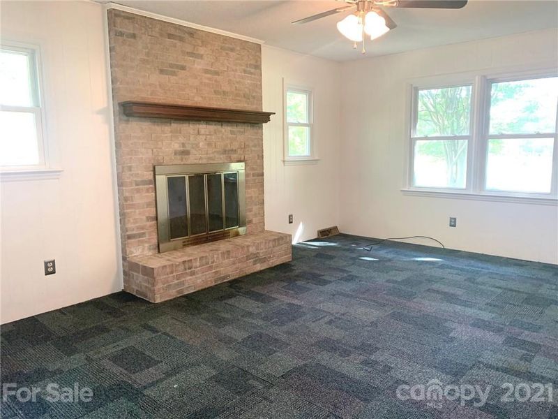 15100 Catawba Cir S, Matthews, NC 28104