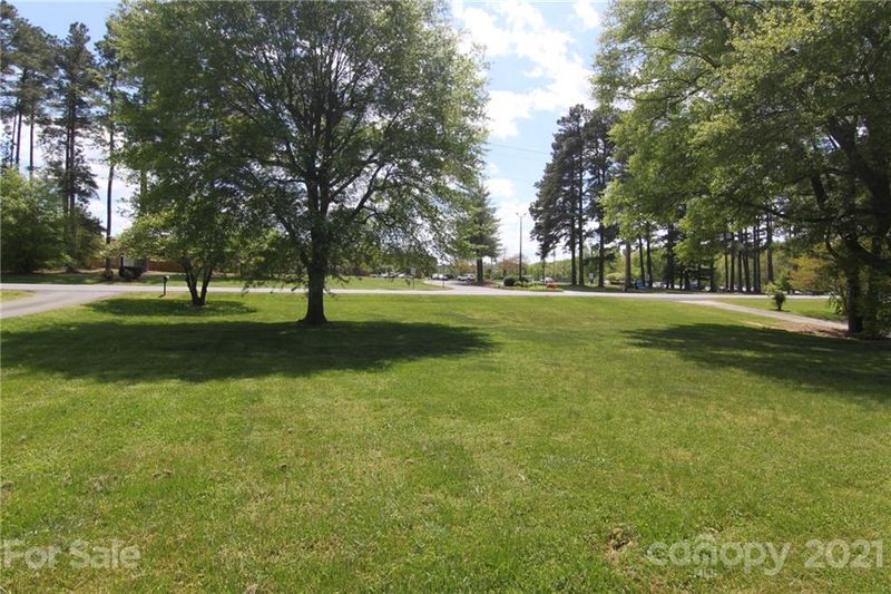 1134 Ratchford Dr, Dallas, NC 28034