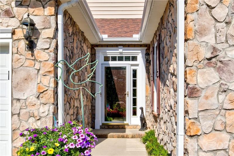 3237 Sapphire Ln, Fort Mill, SC 29708
