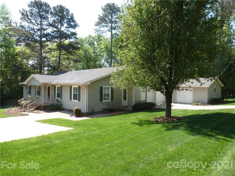 2233 Morningside Dr, Lancaster, SC 29720