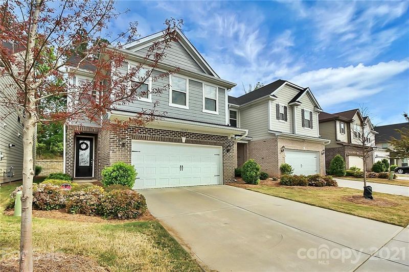 15322 Scholastic Dr, Charlotte, NC 28277