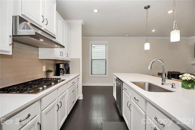 15322 Scholastic Dr, Charlotte, NC 28277
