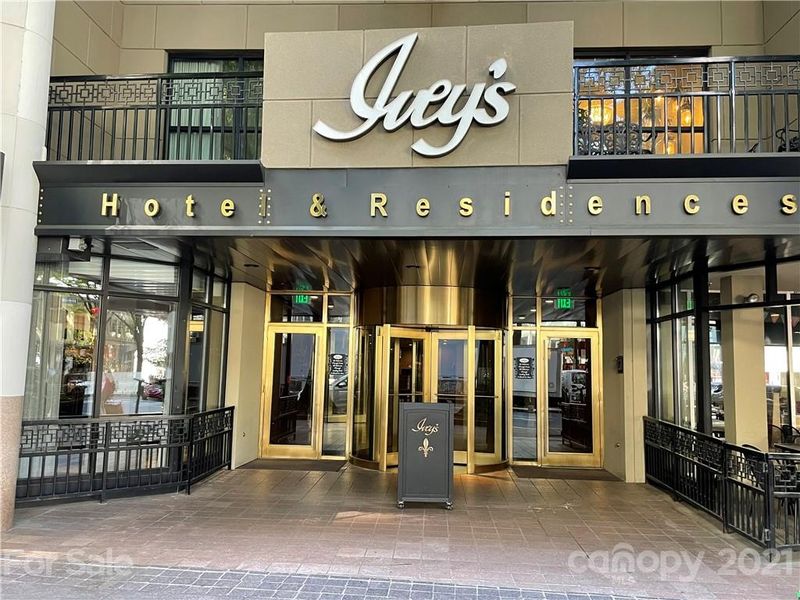 127 N Tryon St #502, Charlotte, NC 28202