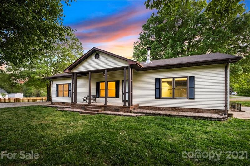 392 Honeycutt Dr, Concord, NC 28025