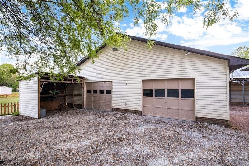 392 Honeycutt Dr, Concord, NC 28025