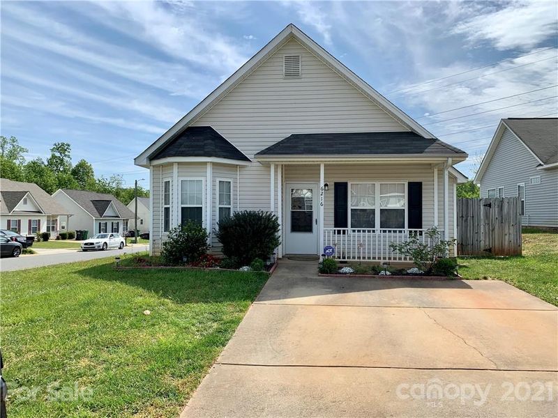 6216 Cabot Hill Ct, Charlotte, NC 28213