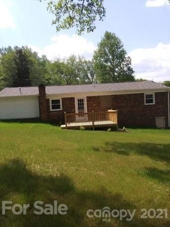 2905 Fallswood Dr, Gastonia, NC 28052
