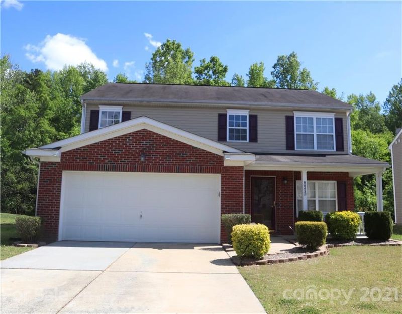 8842 Chalkstone Rd, Charlotte, NC 28216