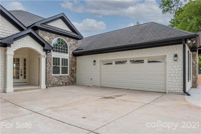 218 Elysian Dr, Mooresville, NC 28117