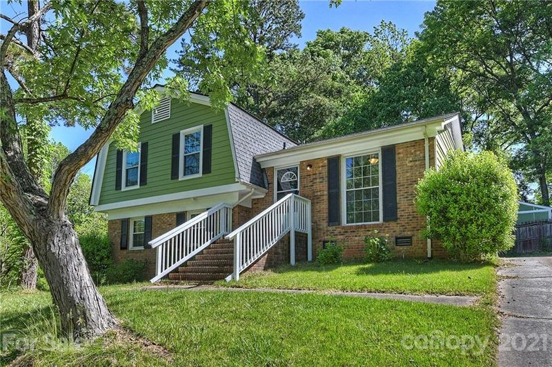 9307 Central Dr, Mint Hill, NC 28227