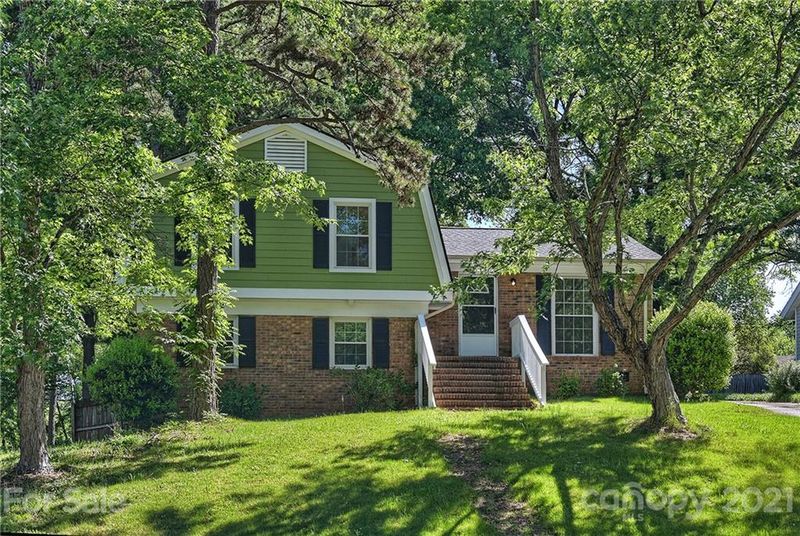 9307 Central Dr, Mint Hill, NC 28227