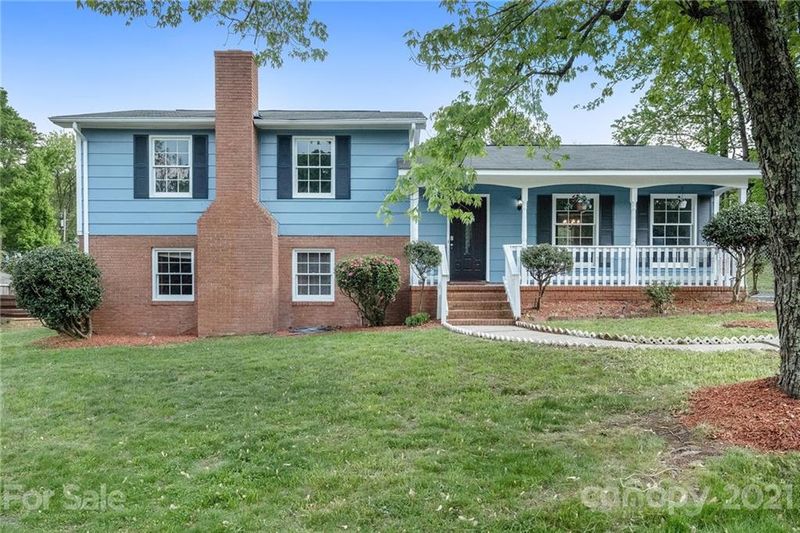 5800 Charing Pl, Charlotte, NC 28211