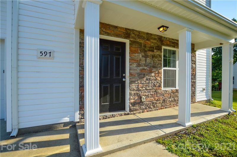597 Black Maple Dr, Kannapolis, NC 28081