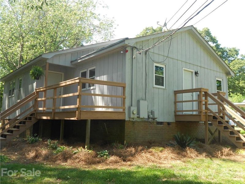 402 N Bragg St, Monroe, NC 28112