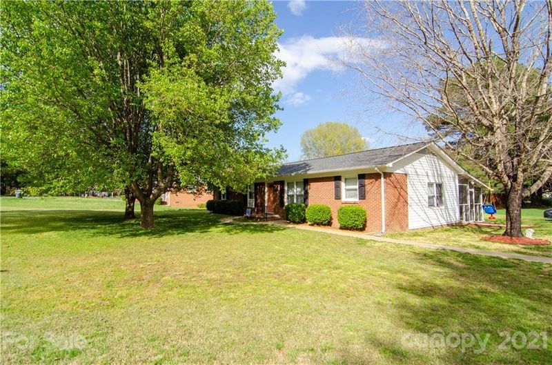 14 Cartwright St #8, York, SC 29745