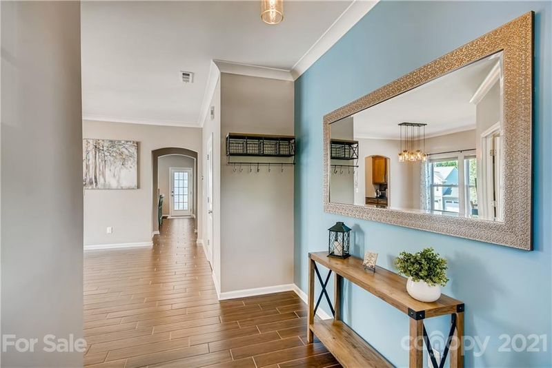 105 Pickens Ln, Mooresville, NC 28115
