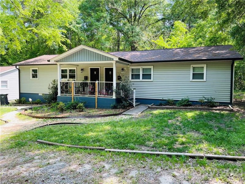 305 Spargo St, Dallas, NC 28034