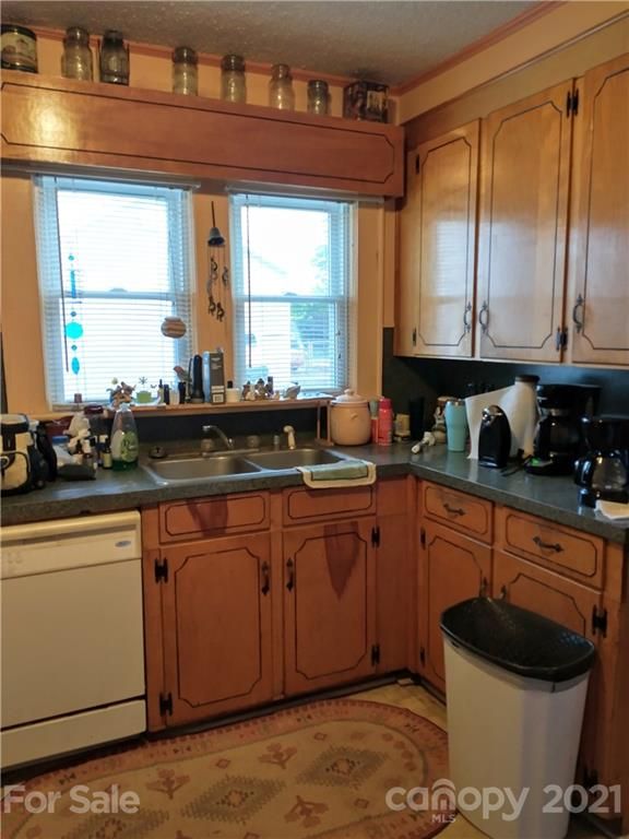 102 Packard St, Gastonia, NC 28052