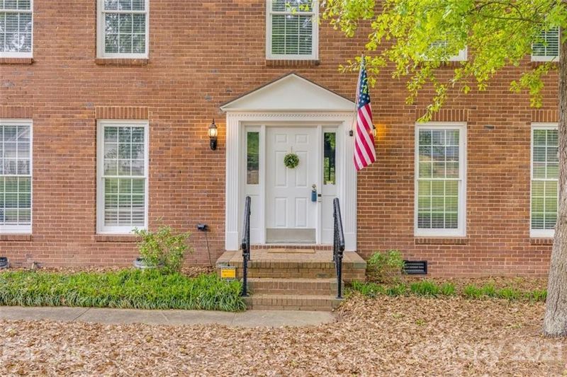 124 Friendfield Dr, Fort Mill, SC 29715