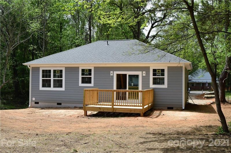 1152 Locust St, Mooresville, NC 28115