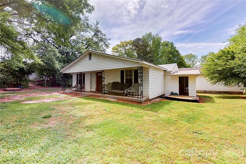 142 Cedar Oak Rd, Clover, SC 29710