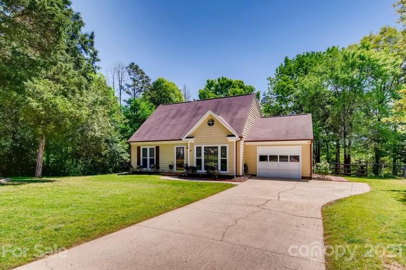1309 Roseberry Pl, Concord, NC 28025