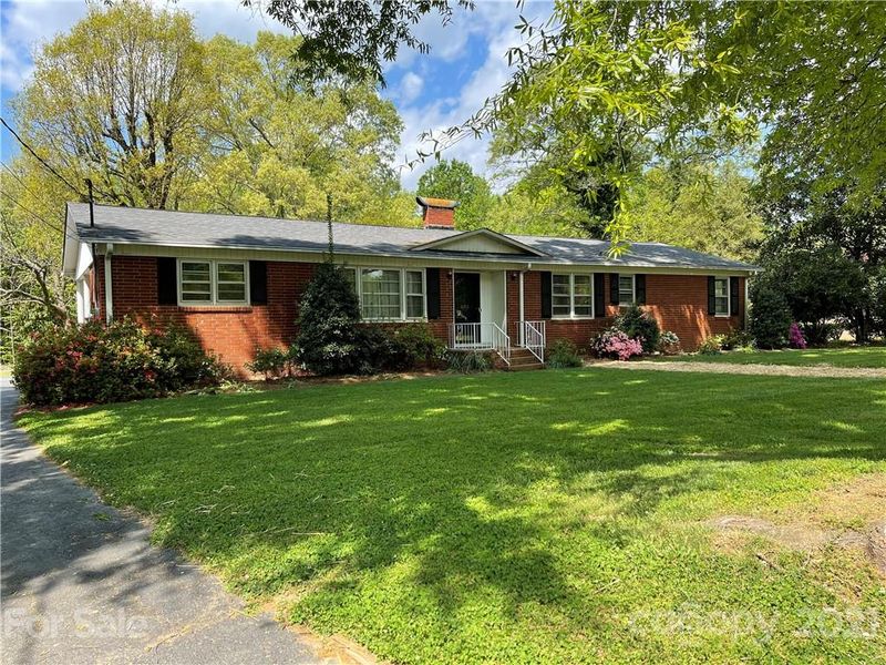 603 Eaker Cir, Cherryville, NC 28021