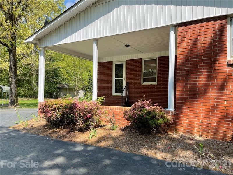 603 Eaker Cir, Cherryville, NC 28021